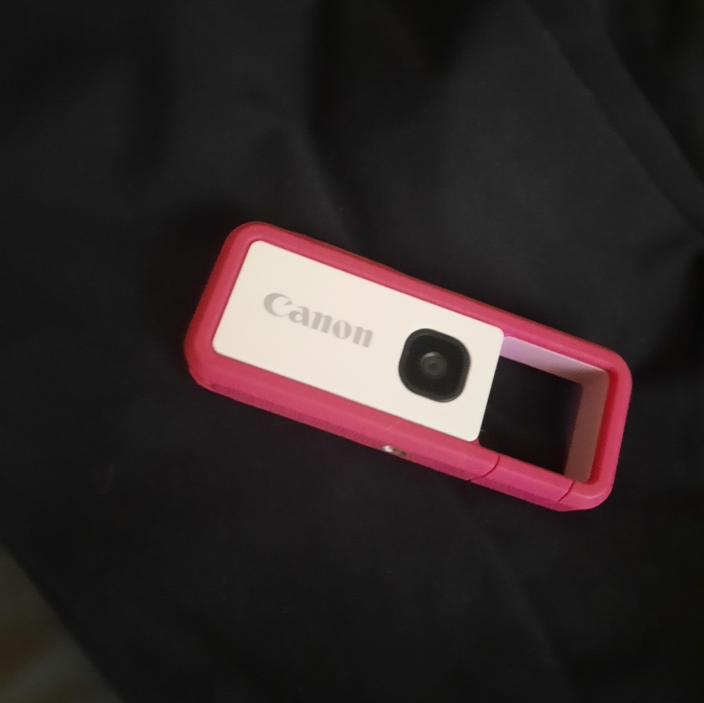 Mini canon camera